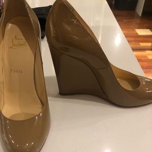 Christian Louboutin Ron Ron Zeppa Nude Wedge 10
